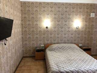 Гостиница Шарм Николаевка Двухместный номер с 2 отдельными кроватями-2