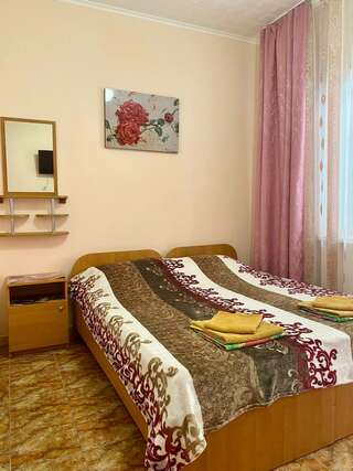 Гостиница Шарм Николаевка Двухместный номер с 2 отдельными кроватями-1